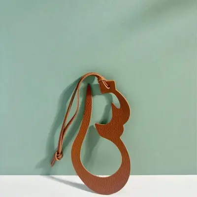 Arabic Letter "س" Leather Bag Charm – Brown