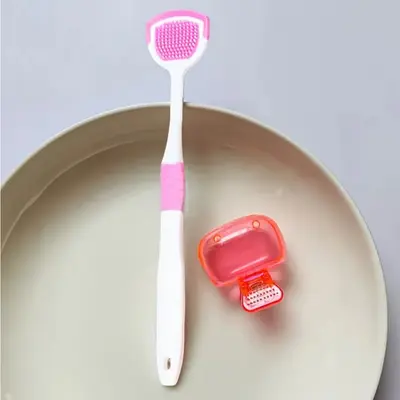Tongue scraper cleaner with cover