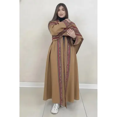 Luxury Women’s Traditional Camel Bisht