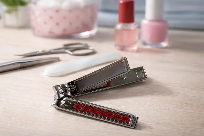 Elegant Metal Nail Clipper Small Size 6 cm